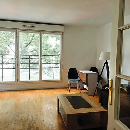 Apartament Issy